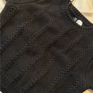 Black Cable Knit Women's Sweater - Brand Unspecified